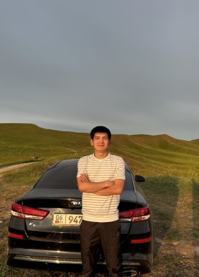 Адилет из Бишкека 22 года