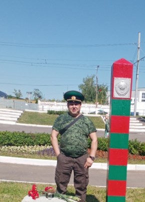 Валерий из Луховицы 42 года