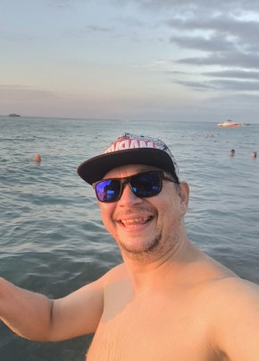 Павел из Лазаревское 43 года