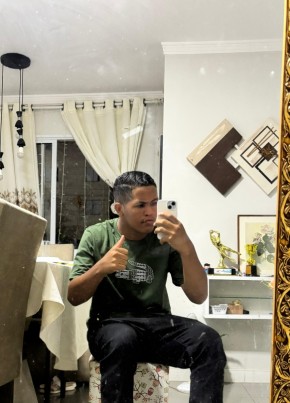 Guilherme из Carapicuíba 18 лет