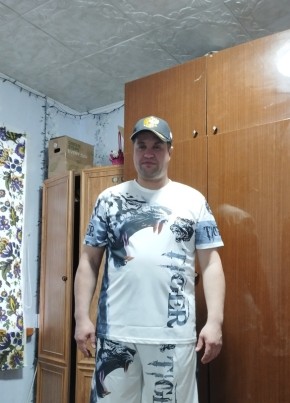 Илья, 37, Россия, Пестравка