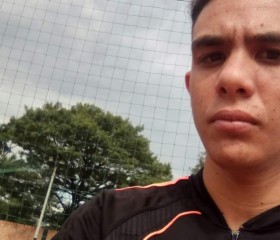 Claudio, 28, San Lorenzo