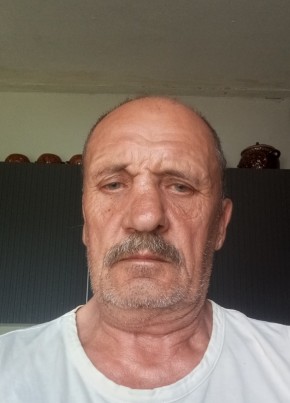 Владимир из Фролово 63 года