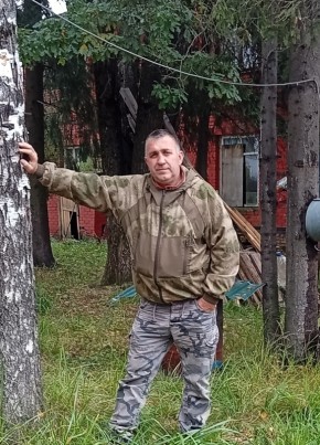 Александр из Тихвина 48 лет