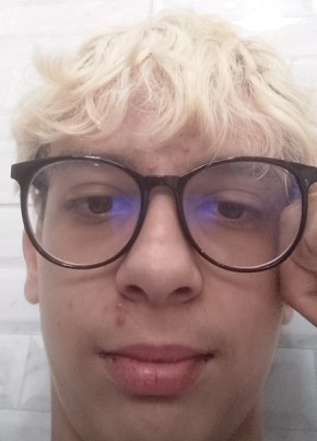 João из Duque de Caxias 18 лет