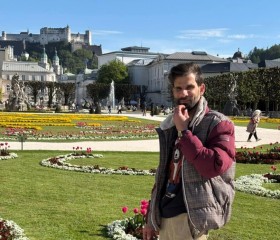 Saer, 31, Salzburg