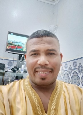 salimhmd, 22, People’s Democratic Republic of Algeria, Hassi Messaoud