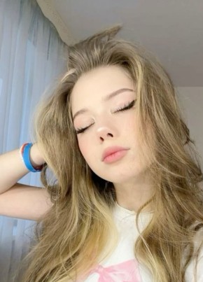 Мария из Колпино 19 лет