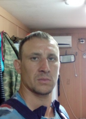 Роман, 31, Россия, Москва