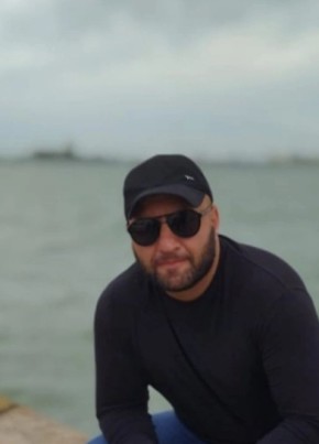 Artur, 38, Russia, Volgodonsk