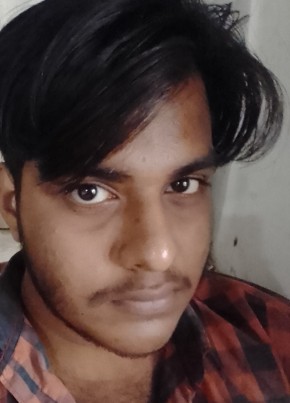 Vignesh, 24, India, Kochi