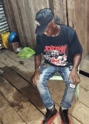 Chema 🤑 из Tumaco 19 лет