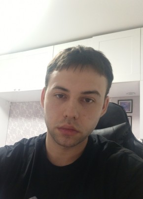 Evgeniy, 27, Belarus, Navahrudak