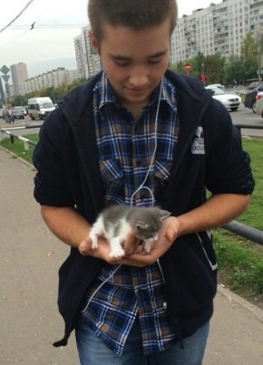 Саша из Москвы 22 года