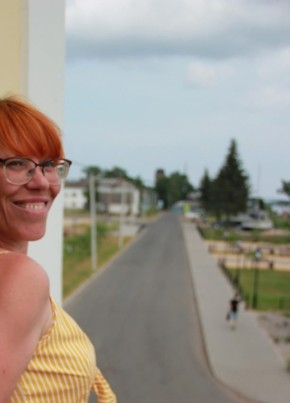 Елена, 44, Россия, Волхов