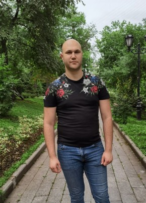 Роман Ларионов, 33, Россия, Владивосток