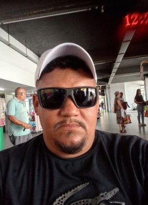 Ruy costa из Governador Valadares 44 года