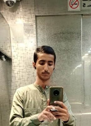 عبدالعزيز, 18, سلطنة عمان, محافظة مسقط