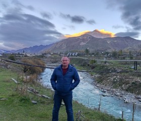 Valentin, 52, Moscow