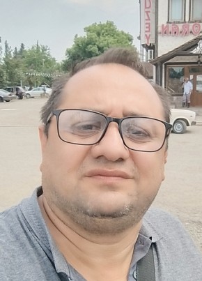 Заур из Bərdə 47 лет