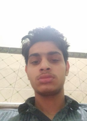 Asif, 19, India, Delhi