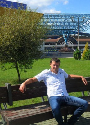 Aleksey, 35, Belarus, Minsk