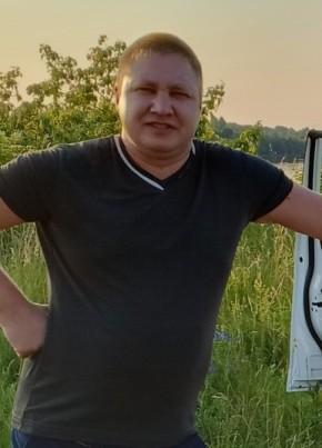 Александр, 37, Россия, Волхов