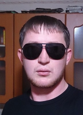 Макс, 35, Россия, Крымск