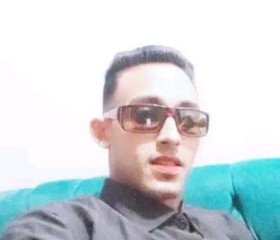 Ahmed, 25, Qina