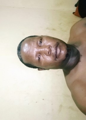 Erich Mwamburi из Mombasa 47 лет