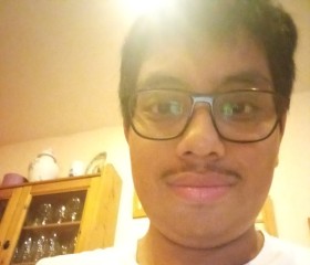 Sebastian, 24, Nogent-sur-Oise
