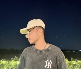 Art, 18, Kanchanaburi