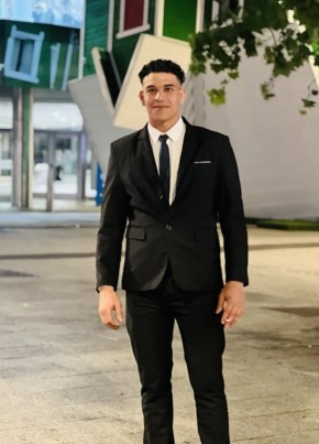 Fahmi из Cardiff 28 лет