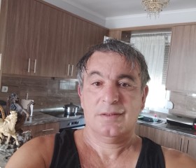 Michael, 48, Thessaloniki