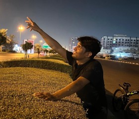 Kayum mia, 19, Ajman