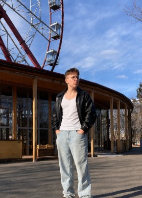 Алекз из Иркутска 18 лет