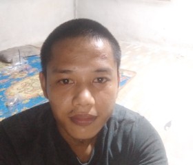 Man, 42, Yaring