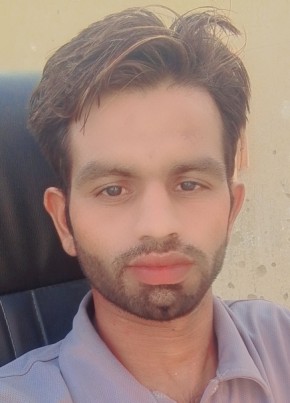 Usman из رأس الخيمة 18 лет