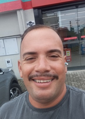 Guilherme из Guaratuba 36 лет
