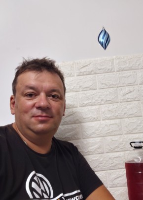 Анатолий из Сургута 46 лет