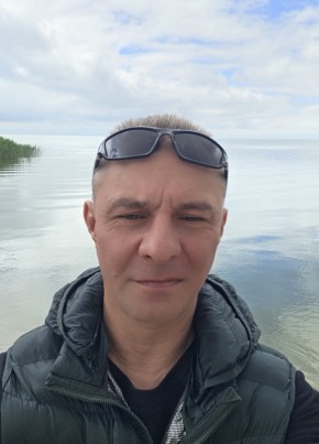 Александр из Таганрога 49 лет