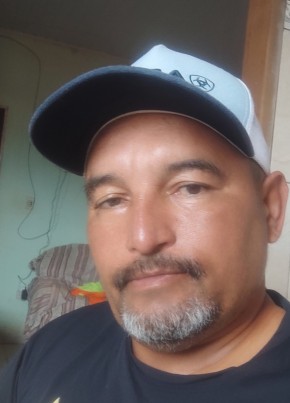 Roberto mallone из Londrina 53 года