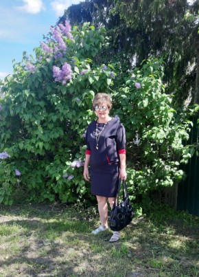 Елена, 53, Россия, Жирятино