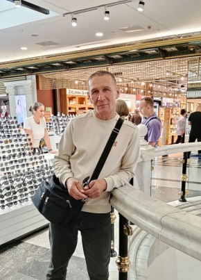 Назар из Москвы 56 лет
