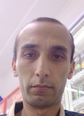 Gabriel Willian из Khashdala 32 года