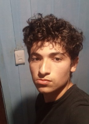 Gustavo из Araucária 21 год