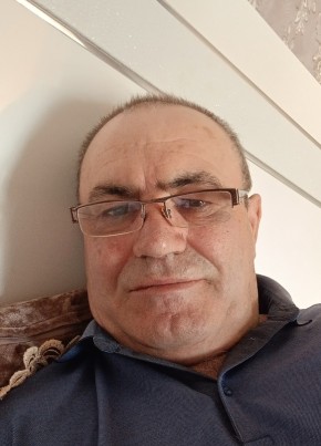 Мустафа из Москвы 60 лет