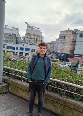 Hasan, 18, Türkiye Cumhuriyeti, İstanbul