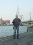 Анатолий, 61 год