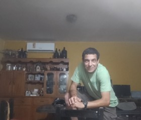 Hernán, 40, San Nicolas de los Arroyos